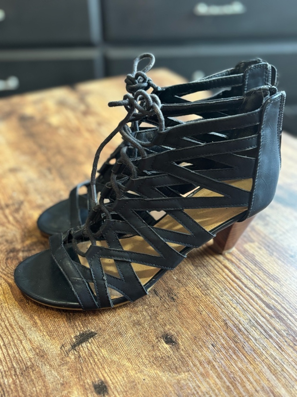 Denver Hayes Heels size 39